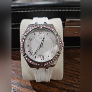 GUESS BREAST CANCER AWARENESS WATCH x The Get In Touch Foundation
